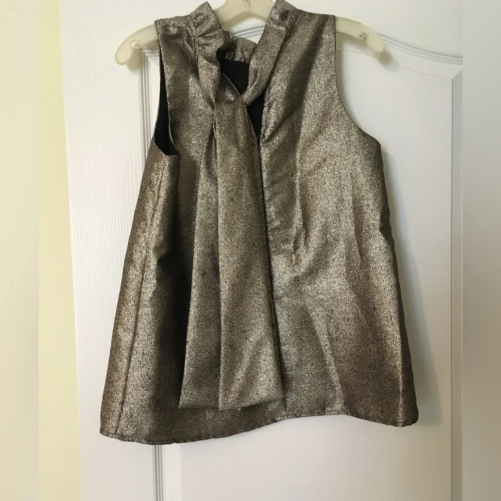 Tuckernuck Pomander Place Gold metallic Mason blouse L - Picture 7 of 15